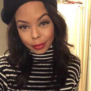 Meet your Posher, Crystal